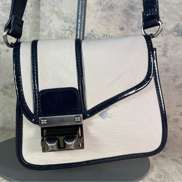 BCBGMaxAzria Leather Crossbody small bag - Picture 1 of 13